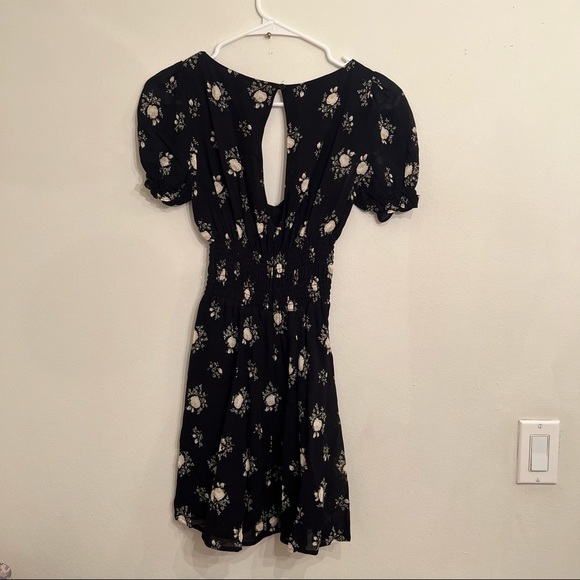Reformation Linley Floral Dress - Picture 7 of 11
